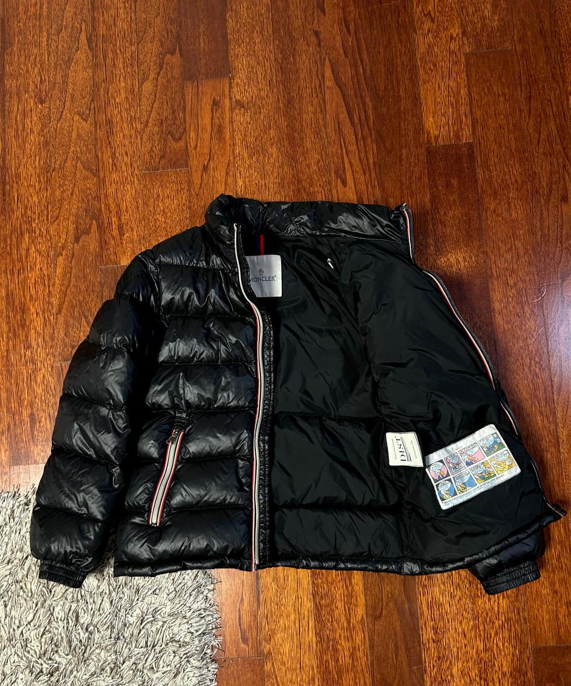 몽클레어 키즈 블랙 유광 구스다운 패딩(10세) 상품이미지8