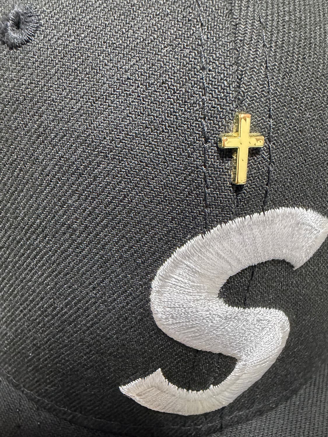 슈프림 뉴에라 골드 크로스 스냅백 8(63.5cm) 상품이미지4