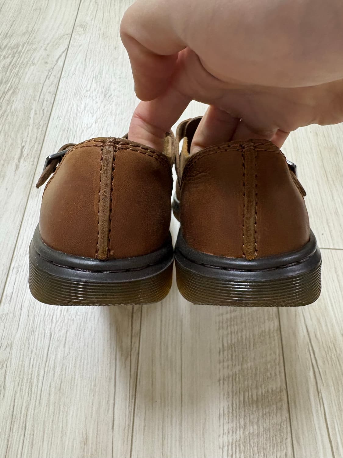 닥터마틴 패트리샤 브라운 220 상품이미지5