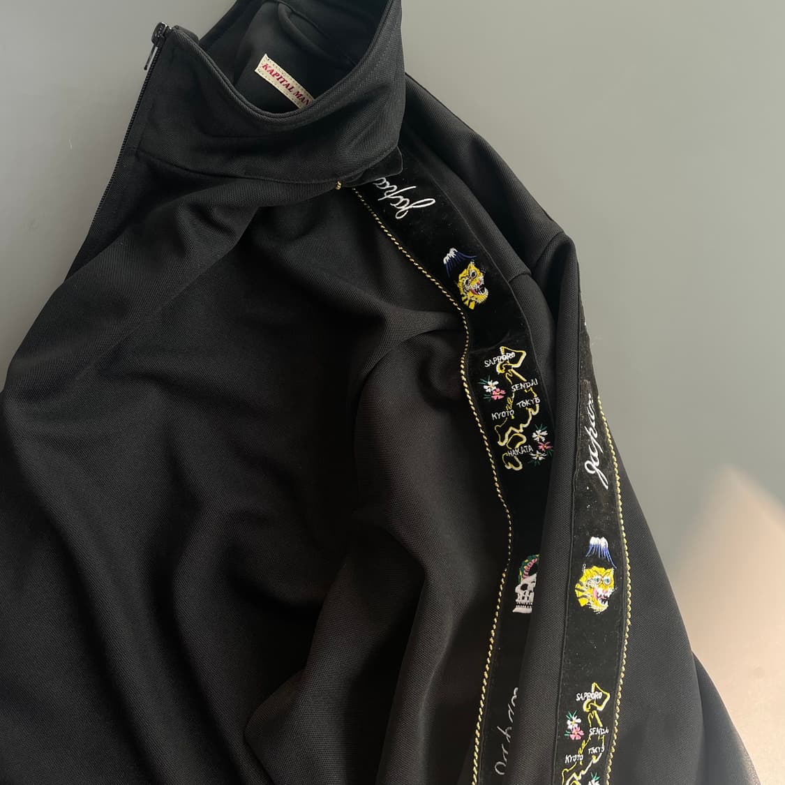 [4] KAPITAL 캐피탈 스카테이프 트랙자켓 상품이미지1