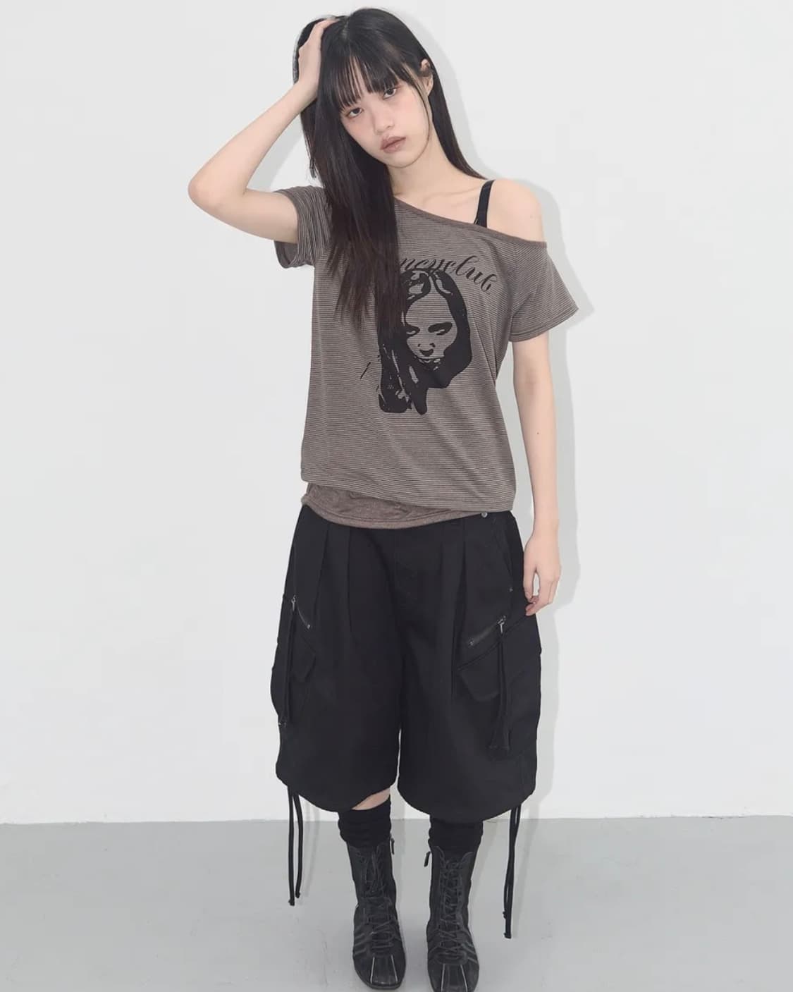 팬시클럽 미스틱 원 숄더 티 (BROWN) 상품이미지3