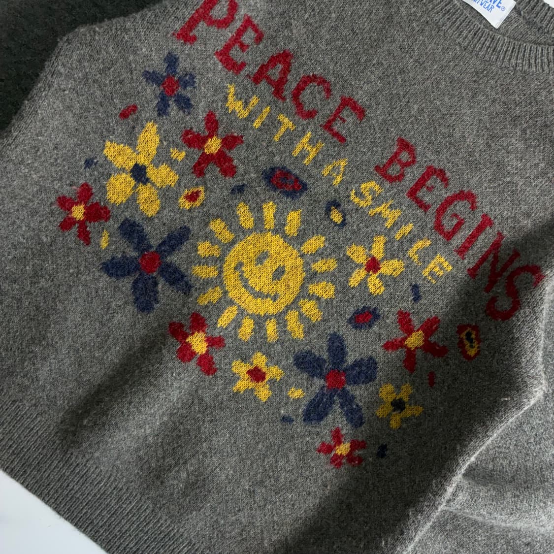 Bigwave  빅웨이브 피스 비긴스 스마일 울 라운드 니트 상품이미지3