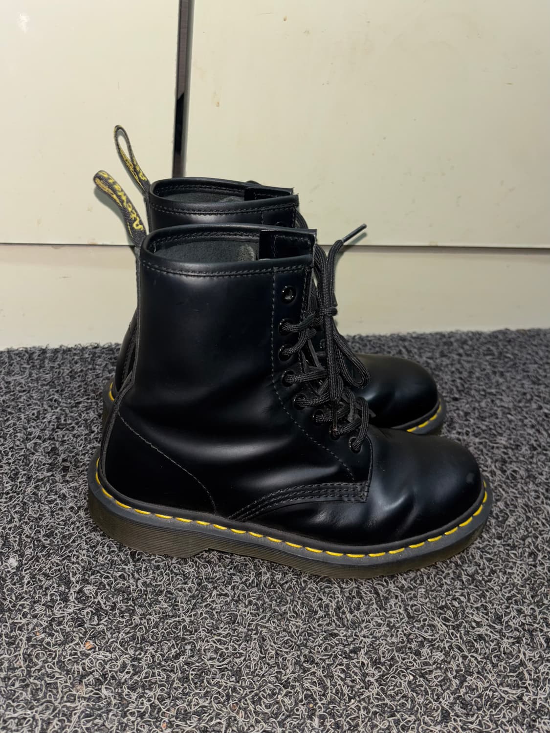 닥터마틴 1460 8홀 블랙 스무스 부츠 240MM 상품이미지2