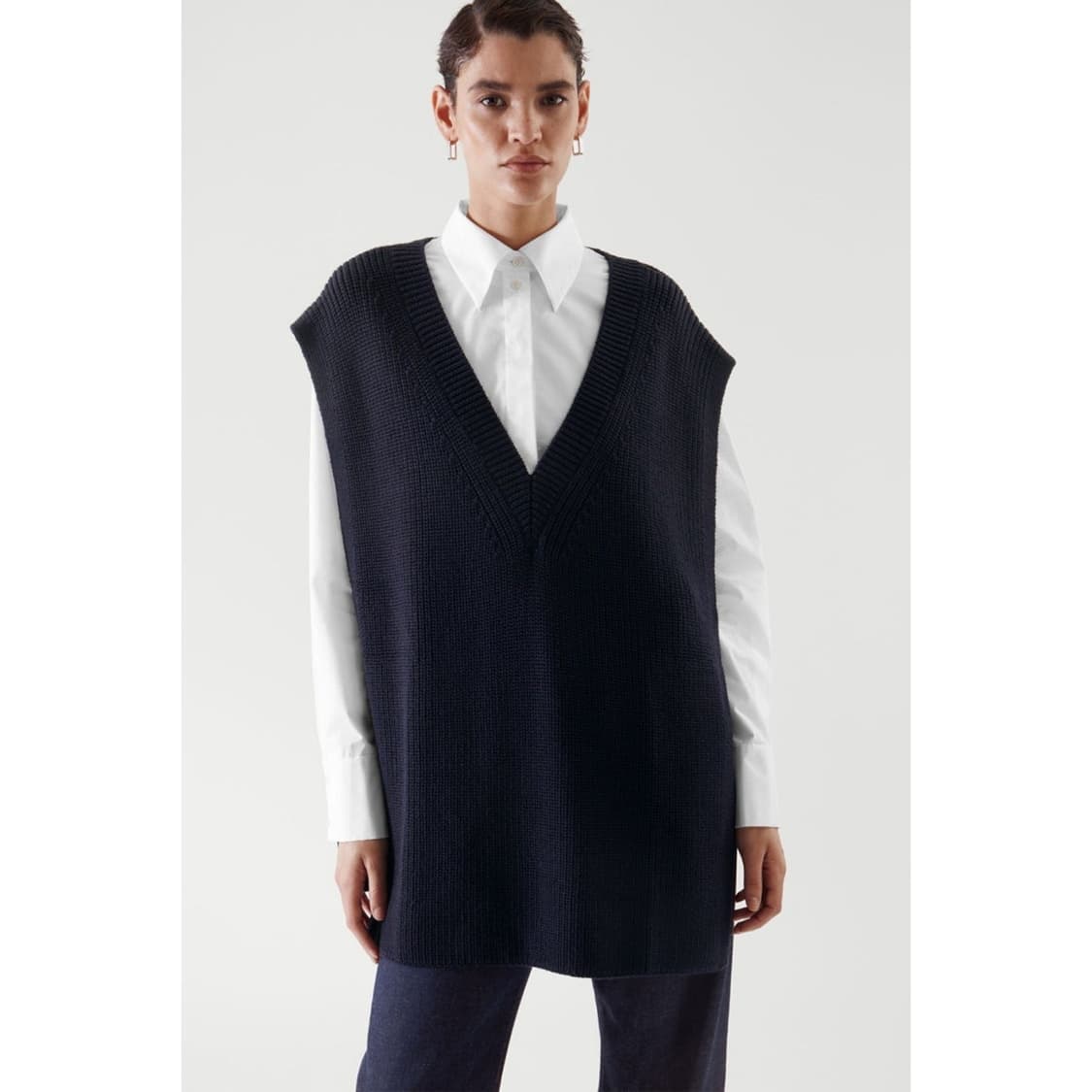 코스 COS 브이넥 리브드 베스트 [새상품] 상품이미지1