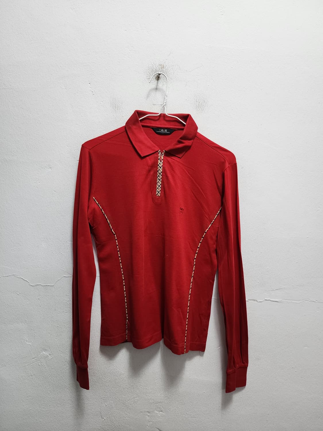 닥스 레드 카라티 상품이미지1