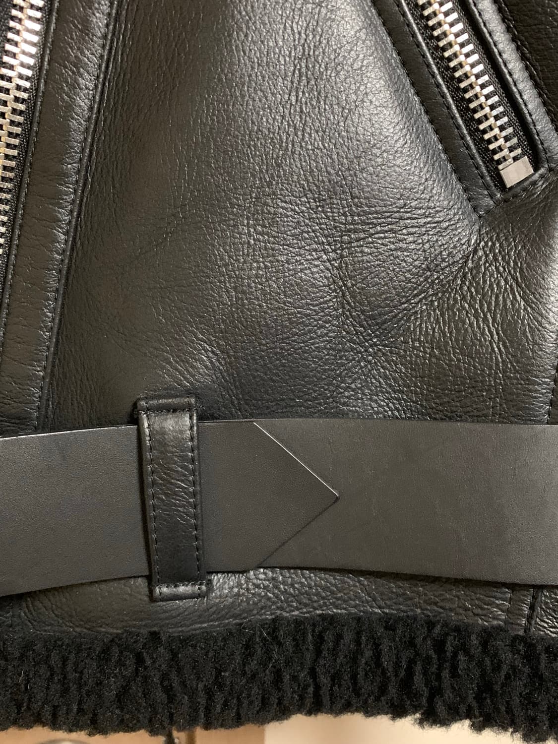 아크네스튜디오 벨로시티 무스탕 팝니다 (신세계택) 상품이미지8