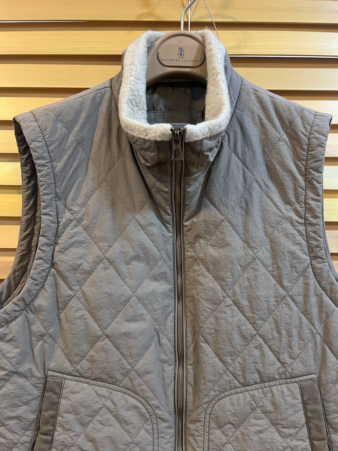 시리즈 남성 다크베이지 누빔조끼 집업조끼 상품이미지1