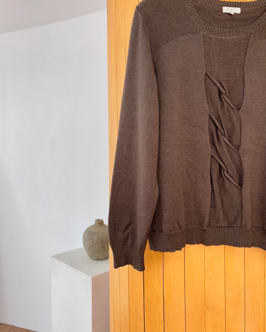 twisted point choco brown pullover 상품이미지2