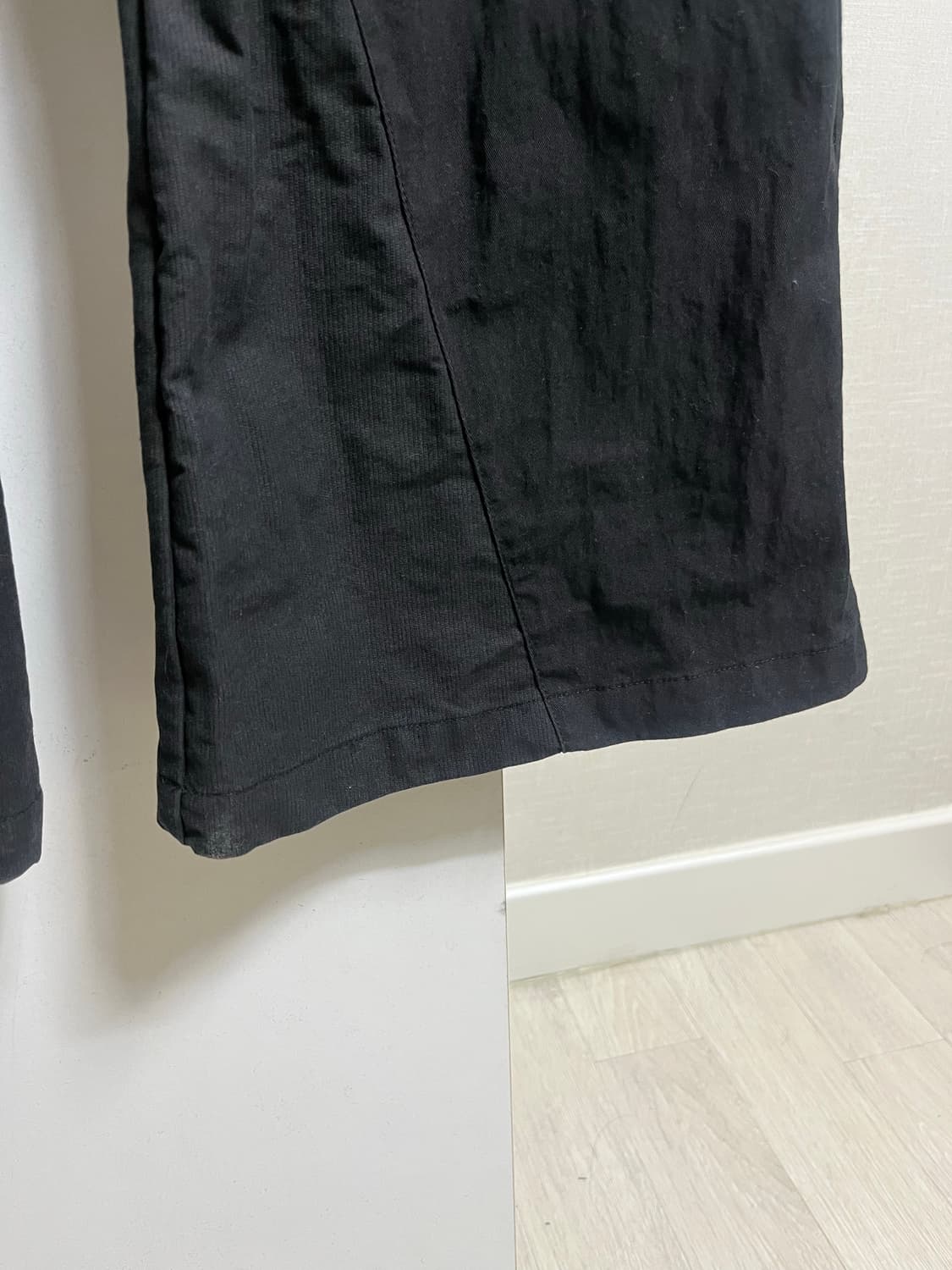 미세키서울 Pocket cargo bootscut pants BLACK 상품이미지3
