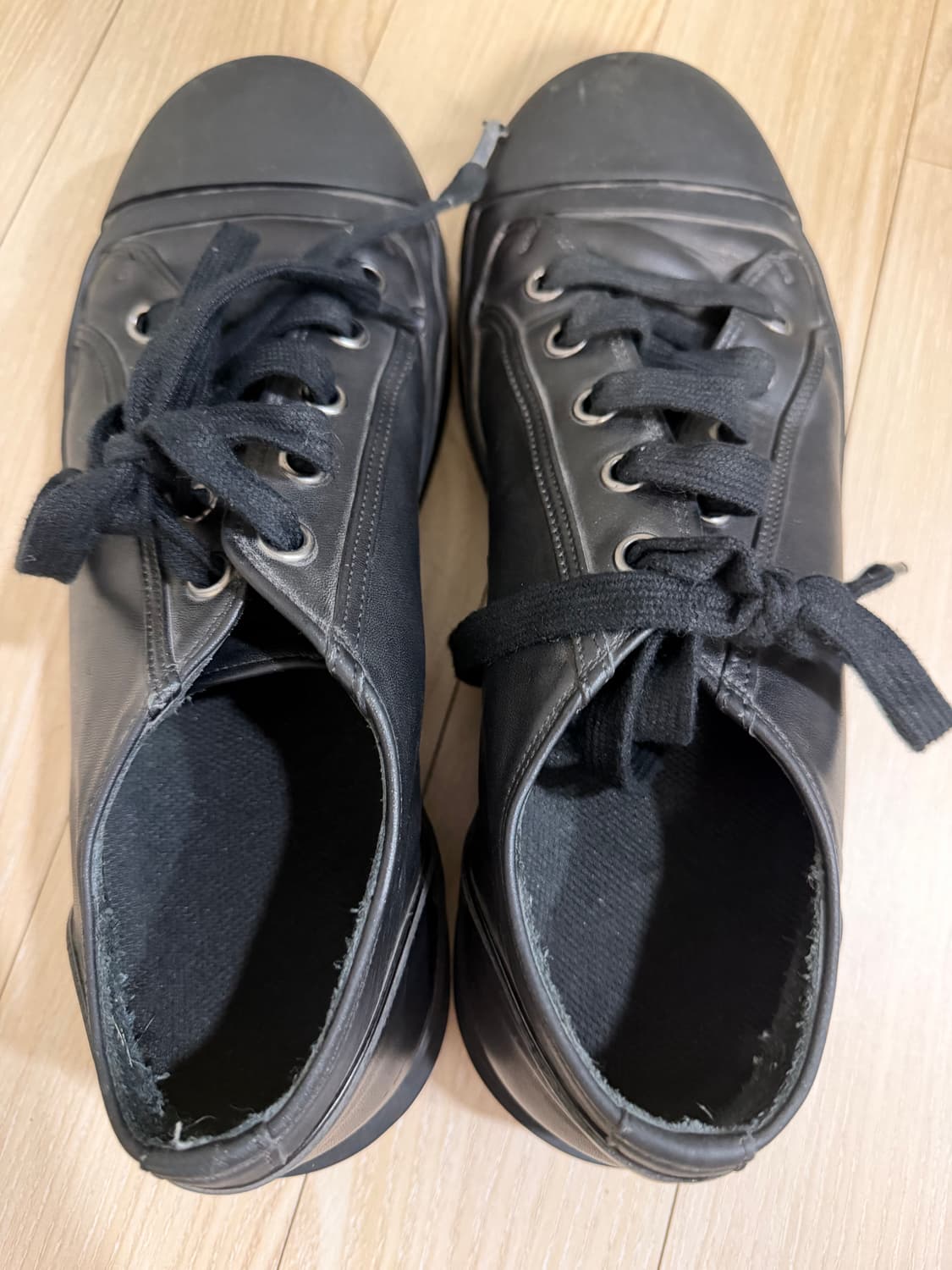 송지오 블랙스니커즈 상품이미지2