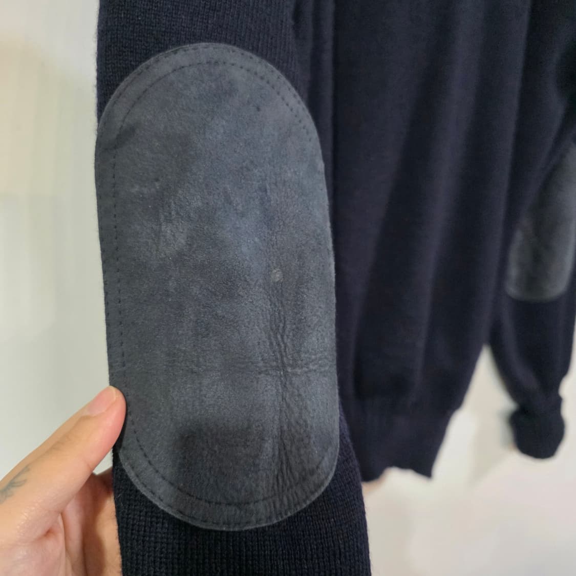 버버리 네이비 기마로고 엘보우 패치 코만도 퓨어 울 니트 L 상품이미지8