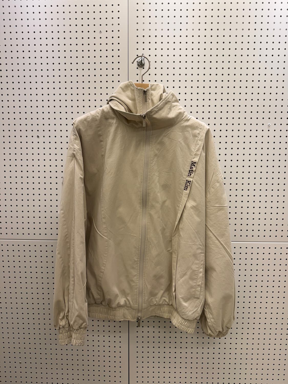 마뗑킴 베이지 후드 바람막이 자켓 U1131 상품이미지2