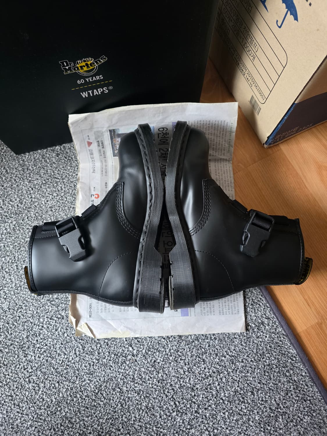 [UK6 250] 닥터마틴 x 더블탭스 WTAPS 1460 리마스터 부츠 상품이미지5