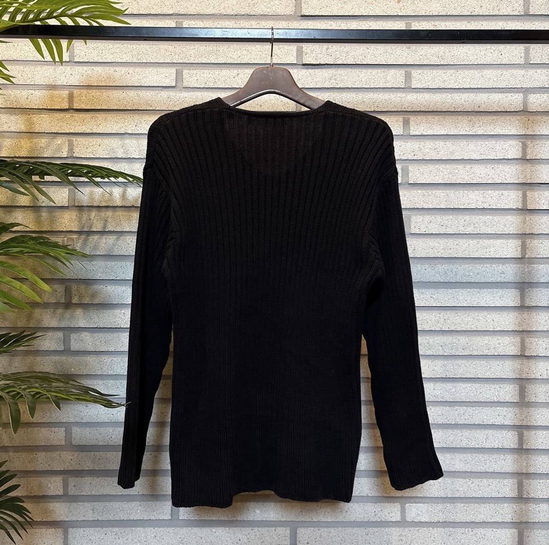 미니멀 코튼 골지니트 드롭숄더 롤링마감 디테일 롱핏 블랙 상품이미지3