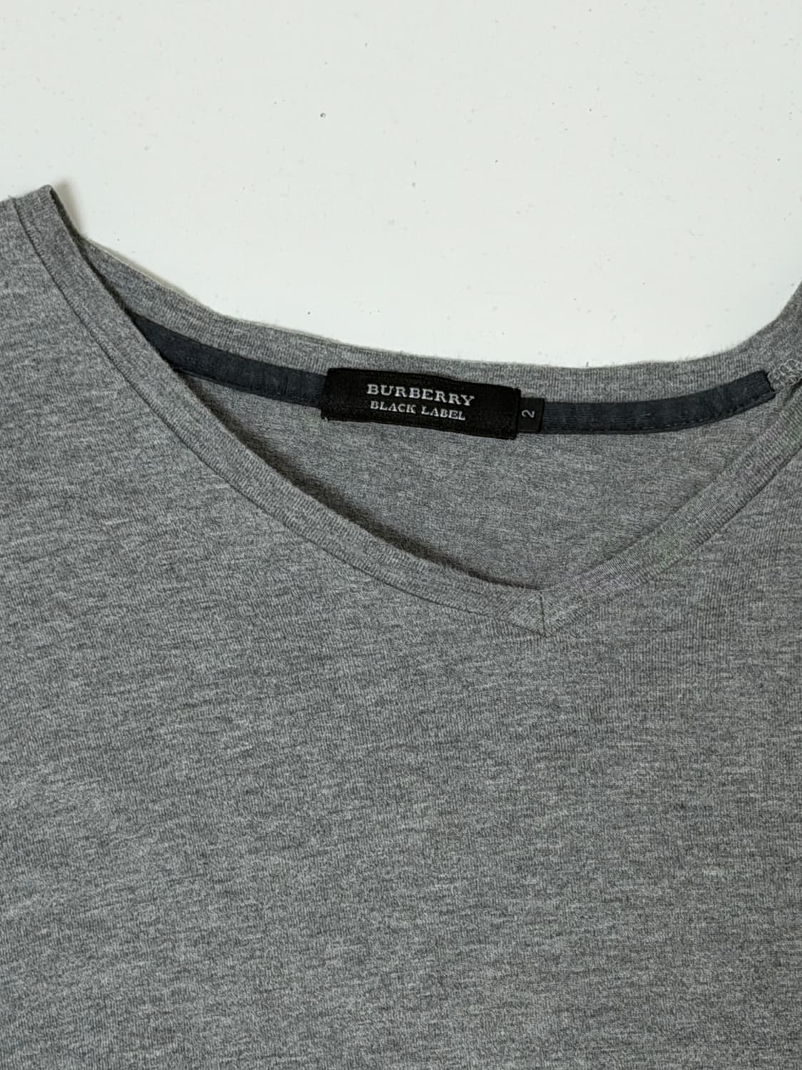 버버리 블랙라벨 긴팔티셔츠 상품이미지2