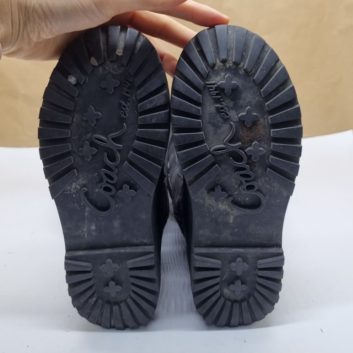 코치 레이스업 여성털부츠225. 상품이미지3