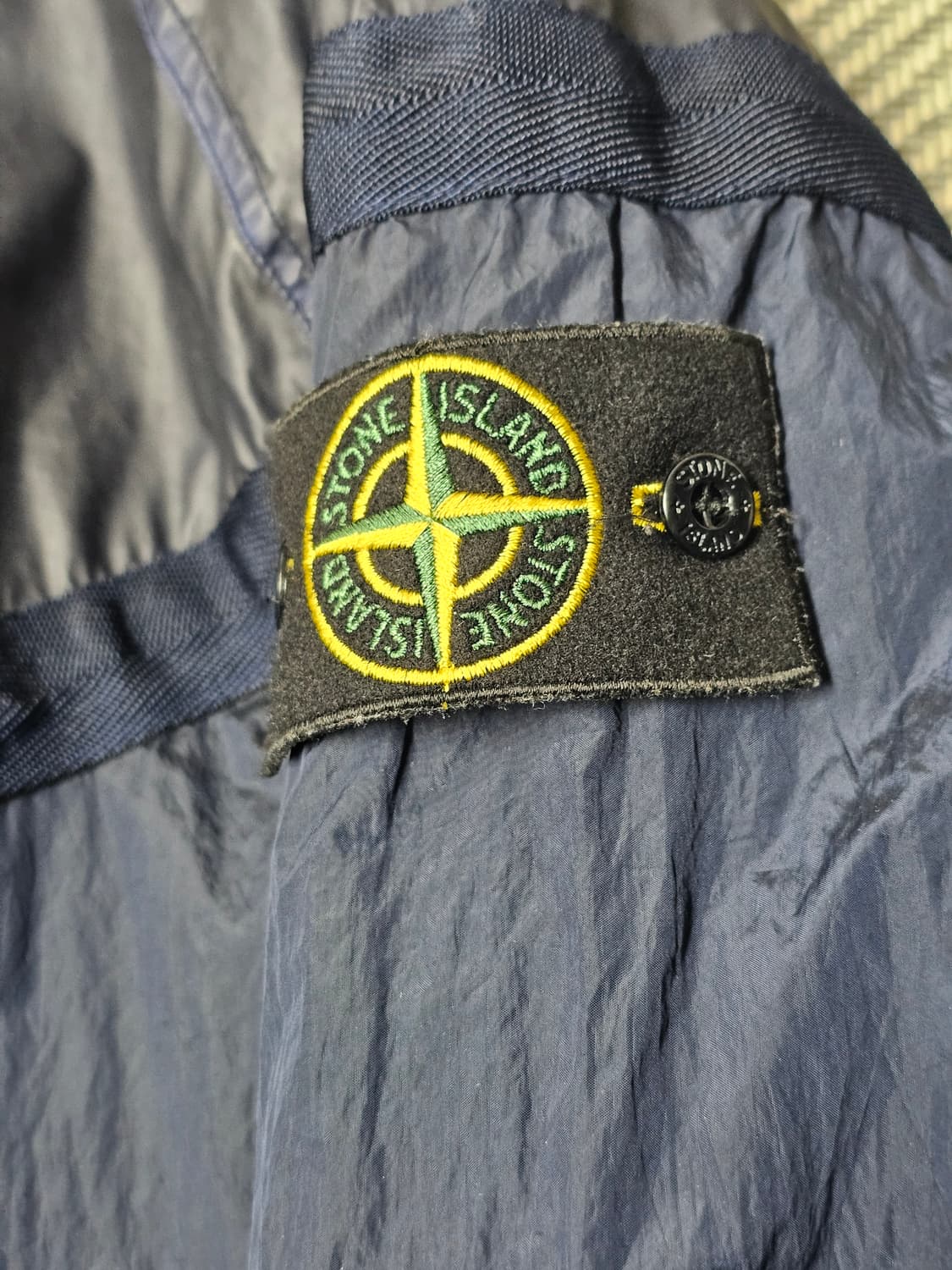 나이키X스톤아일랜드 무솔라고마타 자켓 상품이미지4