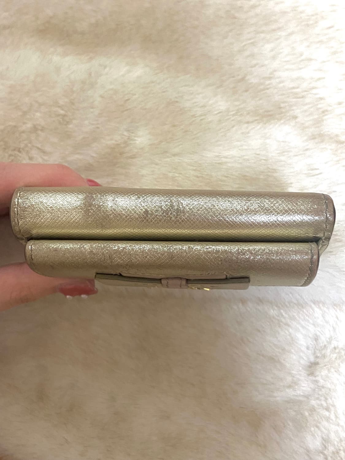 히메갸루 y2k프라다 빈티지 리본 골드 지갑 상품이미지3