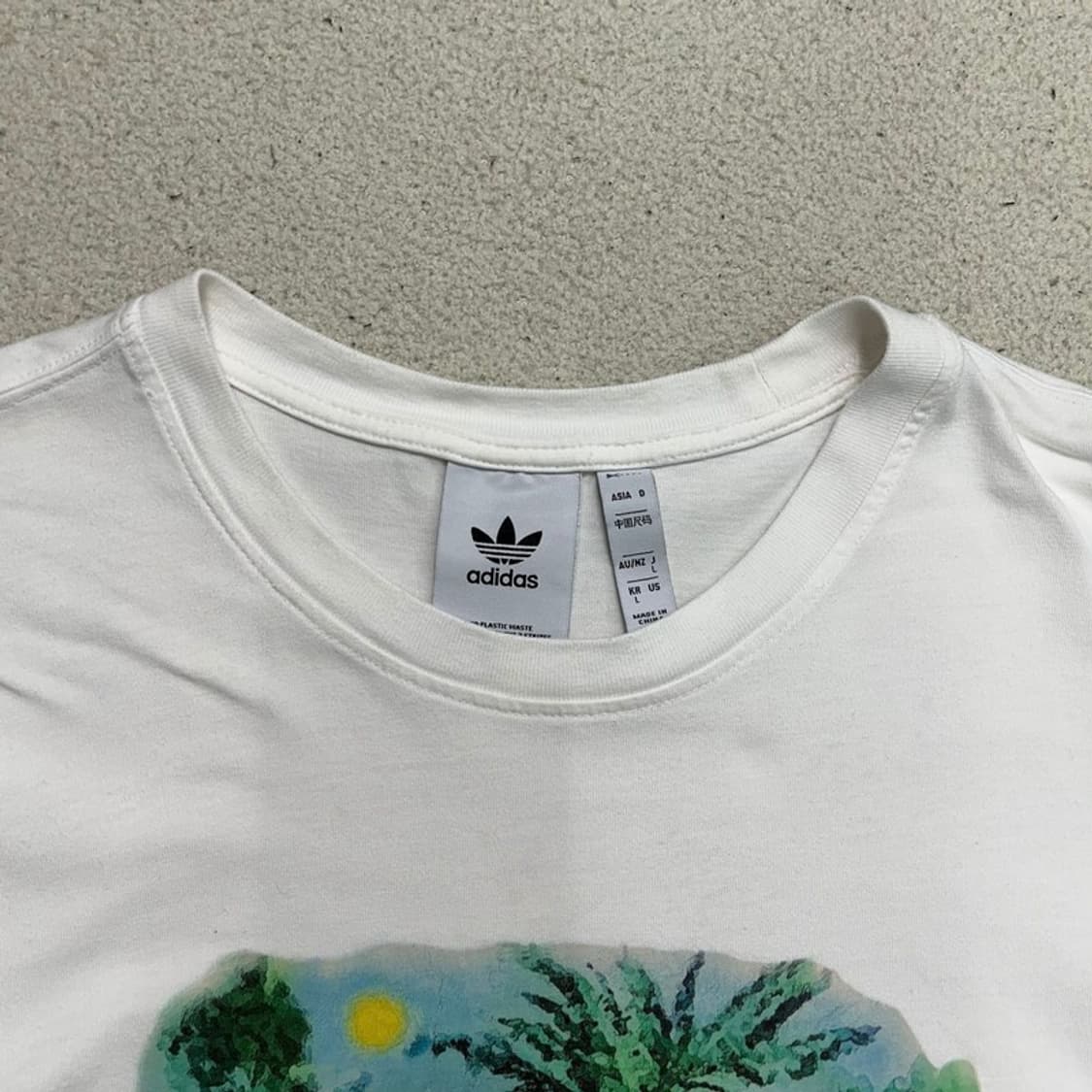 ADIDAS 그래픽 프린팅 티셔츠 L 상품이미지4