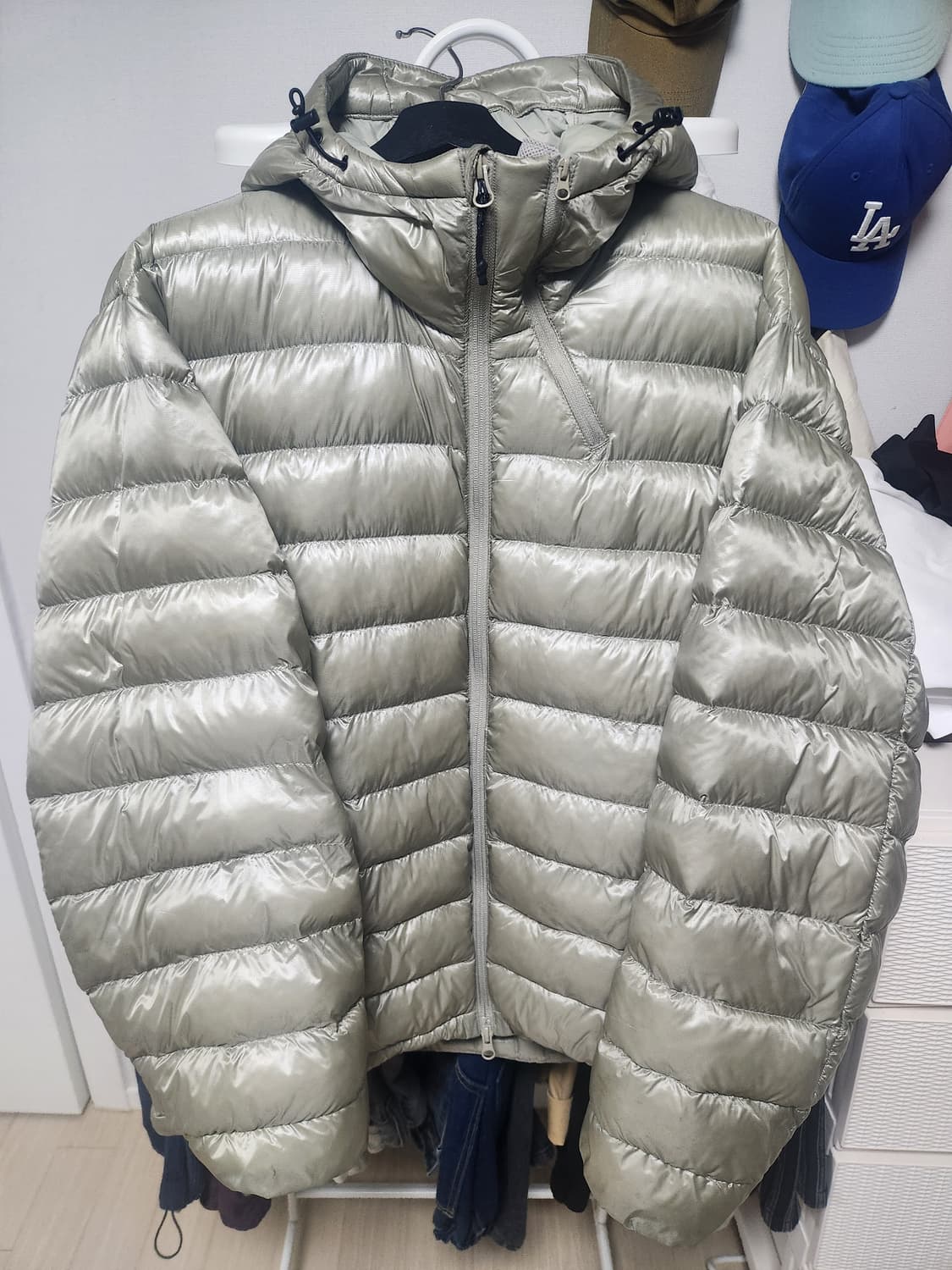 무탠다드 탱커 라이트 벤트 경량패딩 xl 카키그레이 상품이미지1