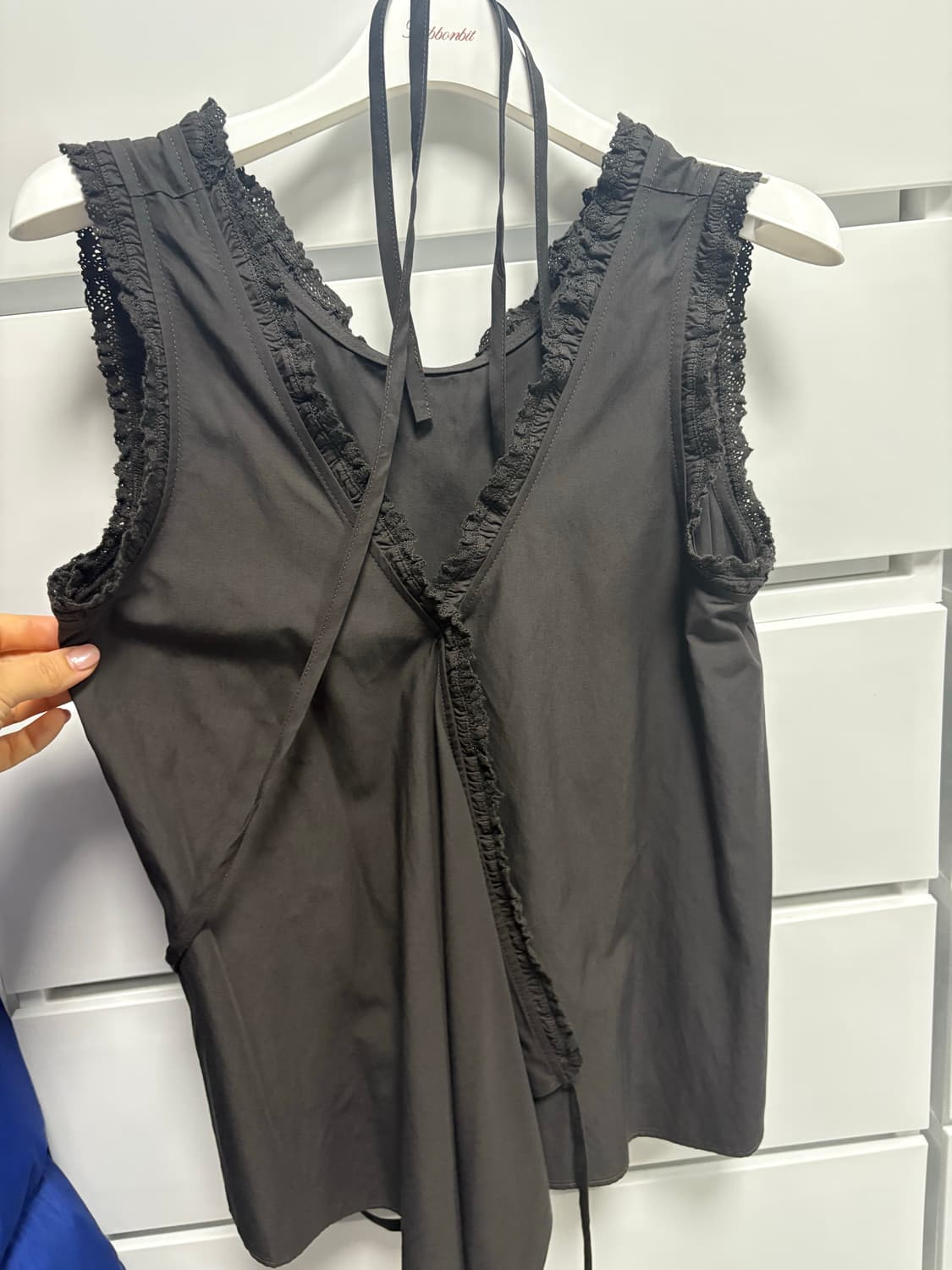 리본빛 티피블라우스차콜 상품이미지1