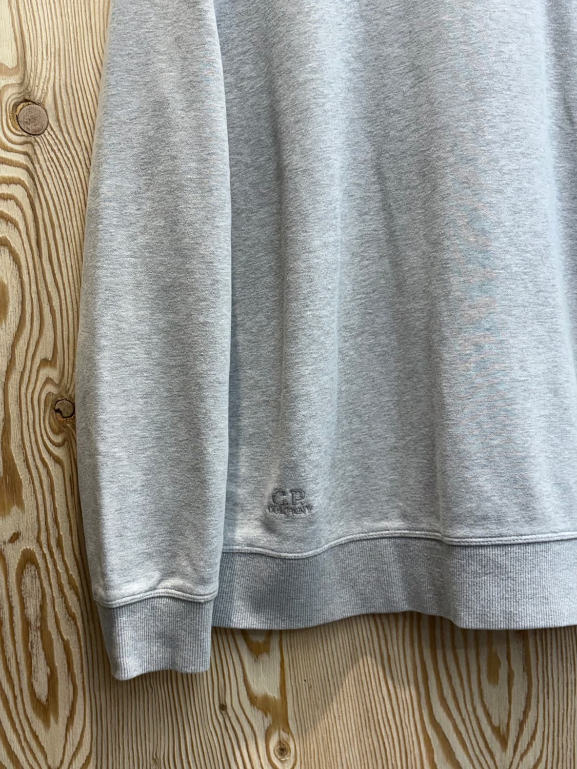 C.P 컴퍼니 렌즈 패치포켓 맨투맨 상품이미지3