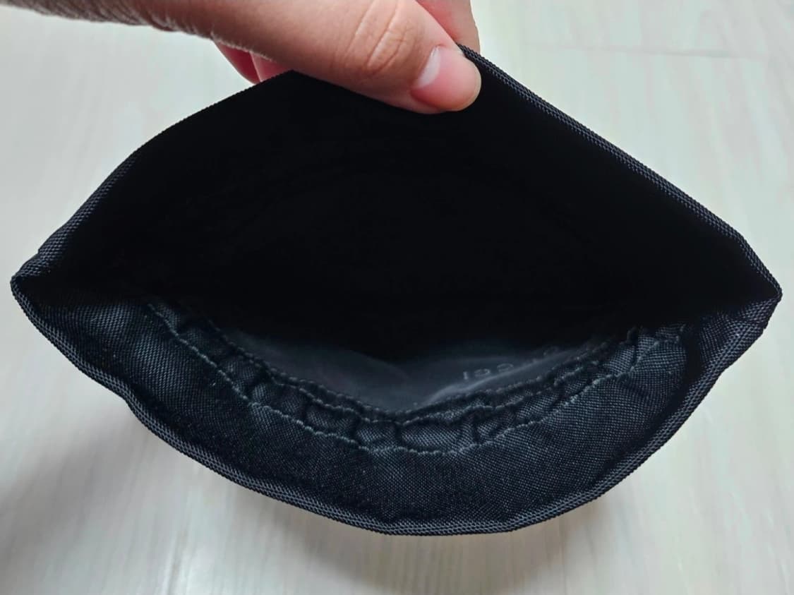 정품) 구찌 나일론 복조리 파우치백 판매합니다 (희귀매물) 상품이미지3