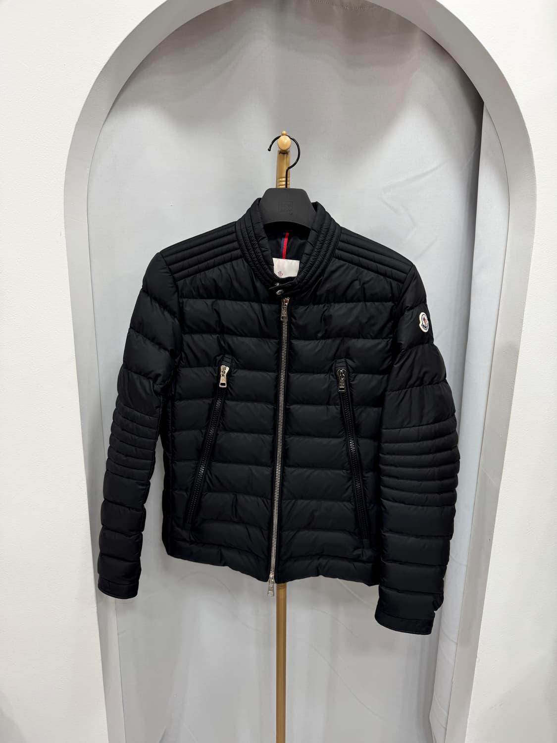 몽클레어 아미오 패딩 3사이즈  상품이미지1