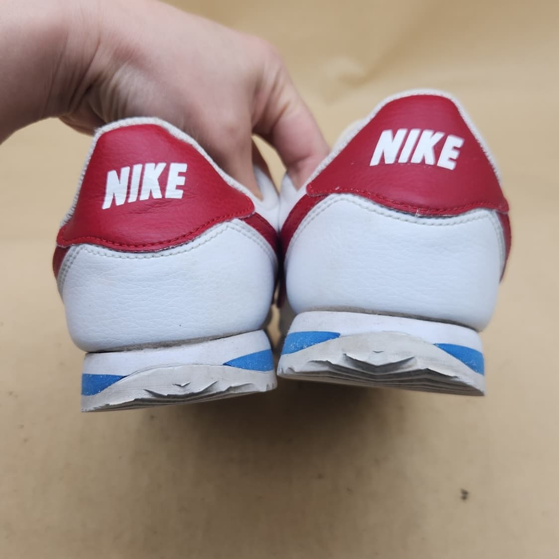 나이키 코르테즈 흰빨파 여성운동화240  상품이미지4