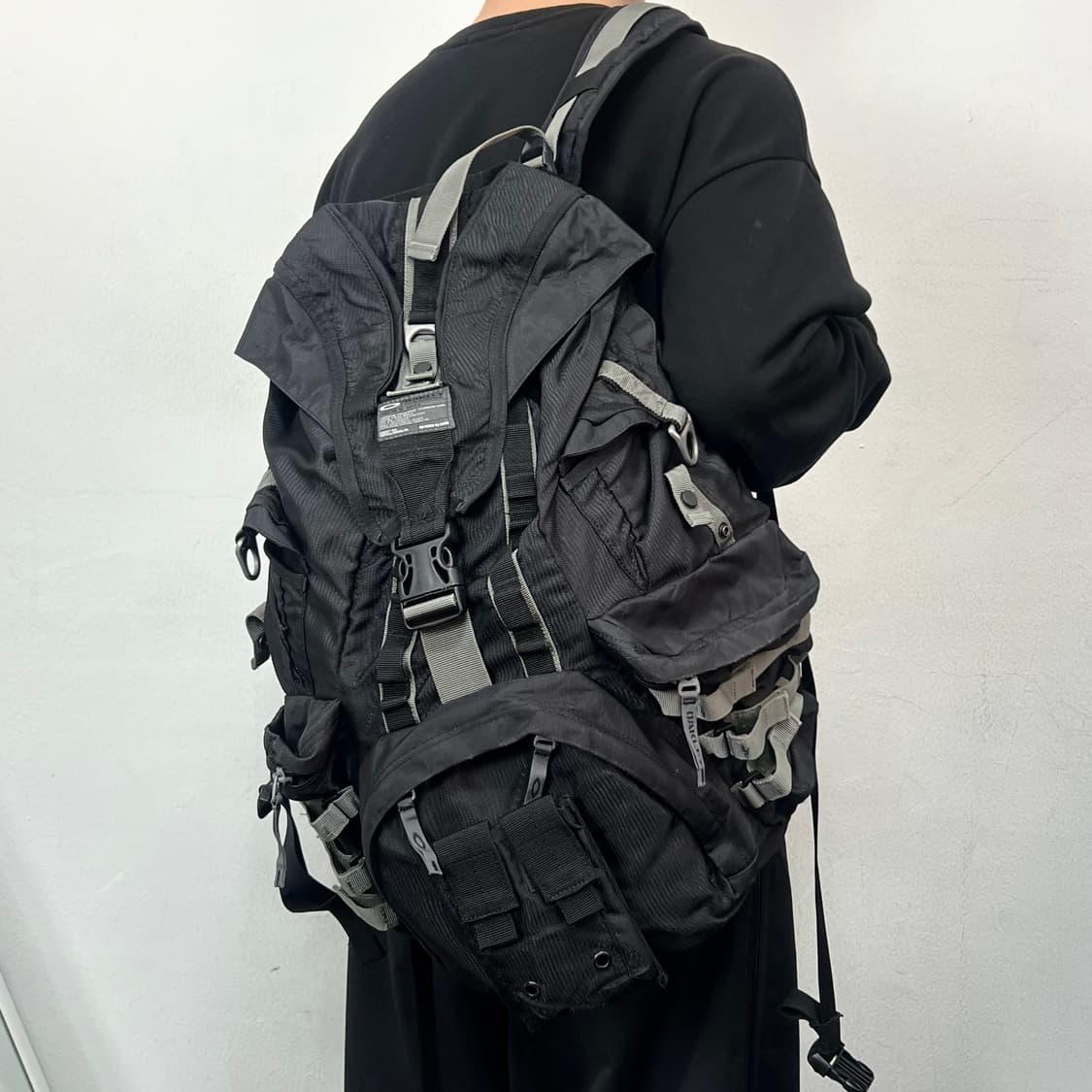 오클리 택티컬 유틸리티 테크 기어 백팩 상품이미지3