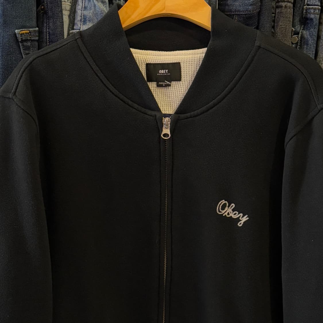 오베이 코튼 블랙 집업 상품이미지3