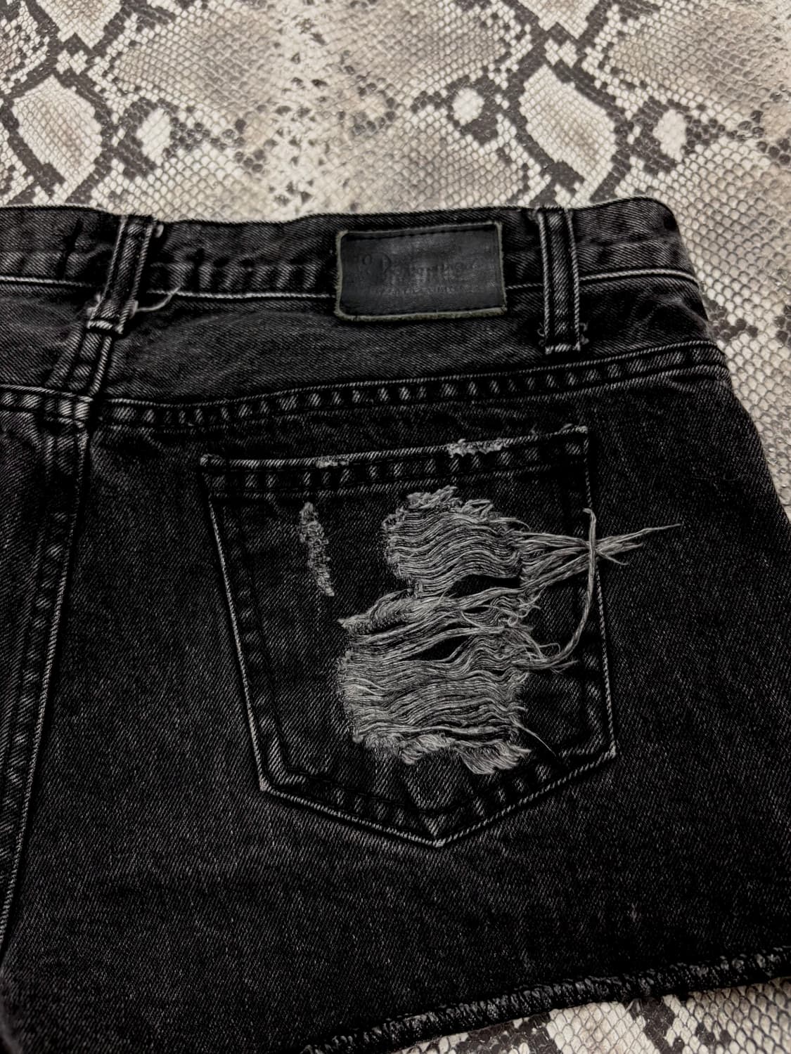 “Vintage” 00’s Mood Black Damaged Hot Pa 상품이미지7