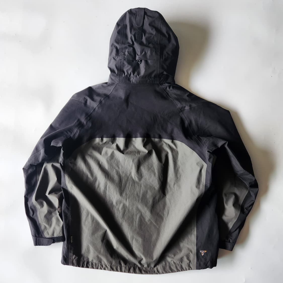 콜롬비아 티타늄 고어텍스 시멘트 자켓 상품이미지8