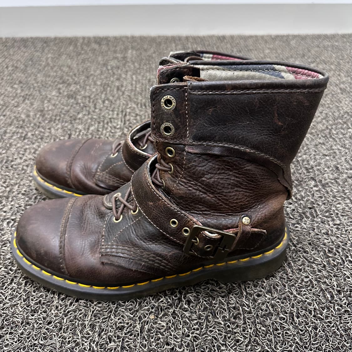 닥터마틴 트라이엄프 버클 워커 부츠 270 상품이미지2