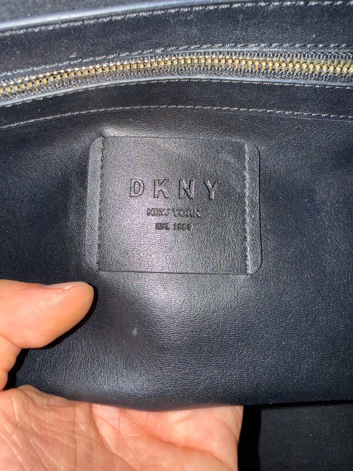 DKNY 레더 숄더백 상품이미지10