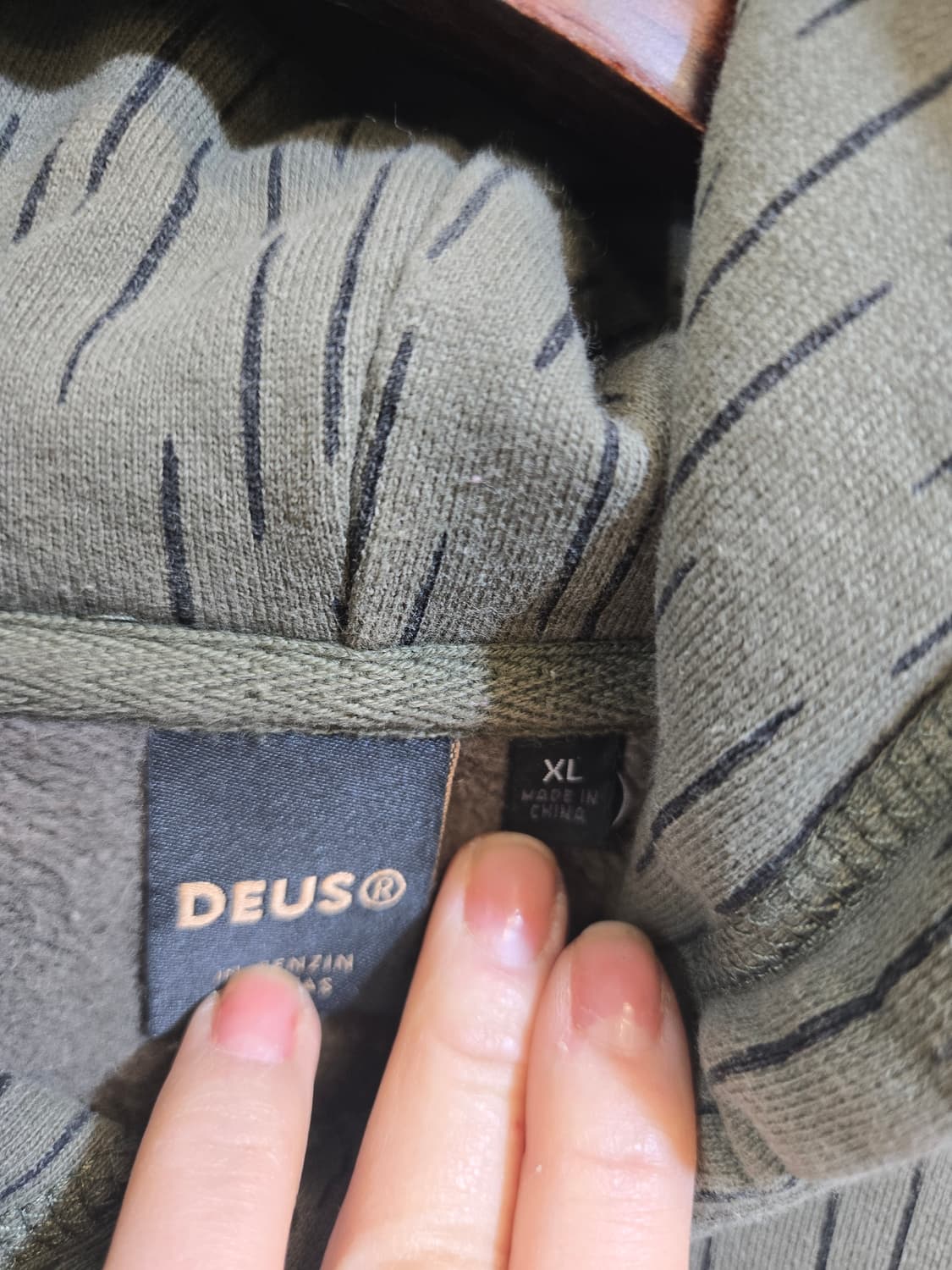 데우스 레인 카모 후드티 Bark 상품이미지9