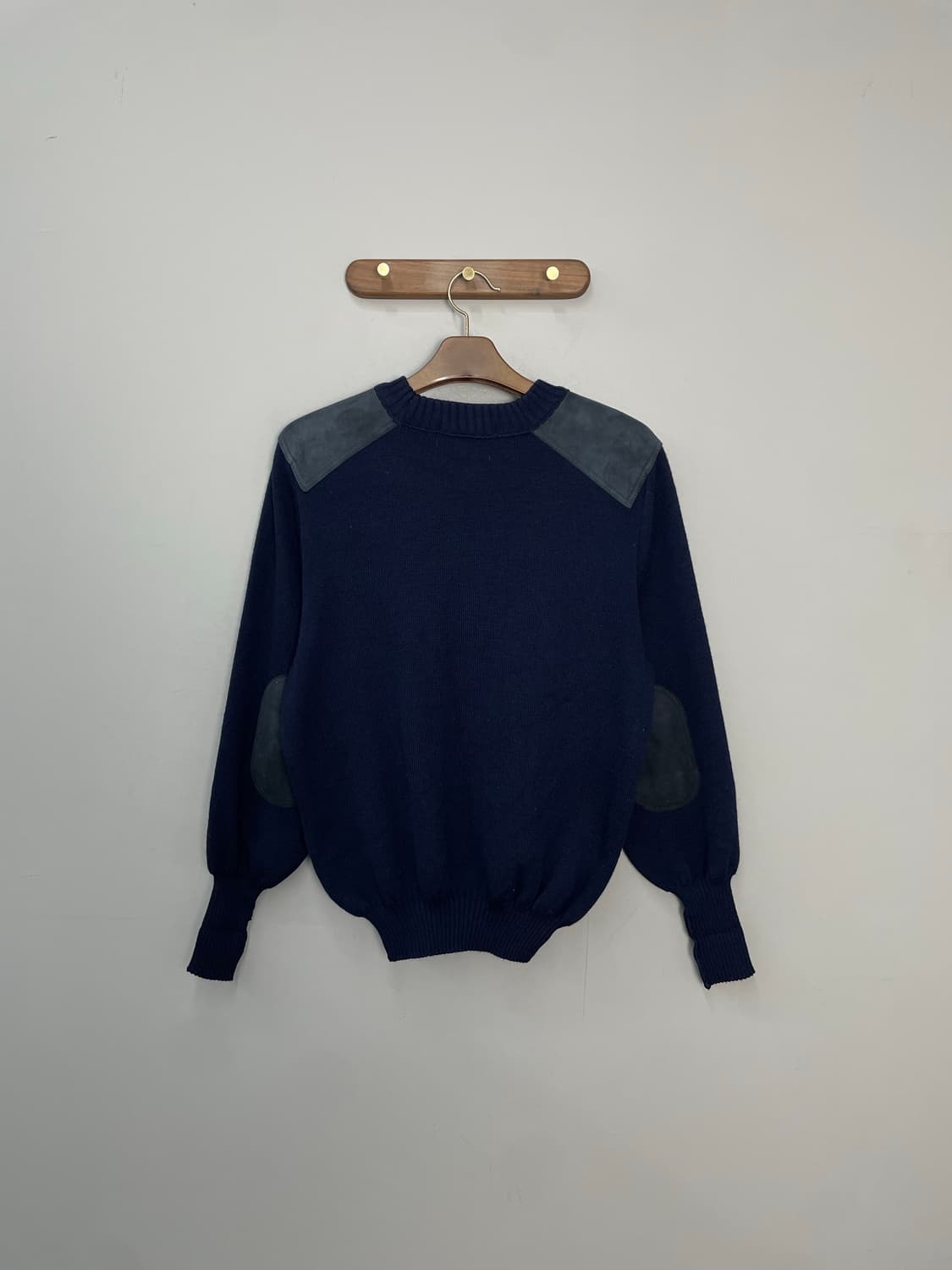 버버리 코만도 네이비 라운드 니트 H2134 상품이미지4