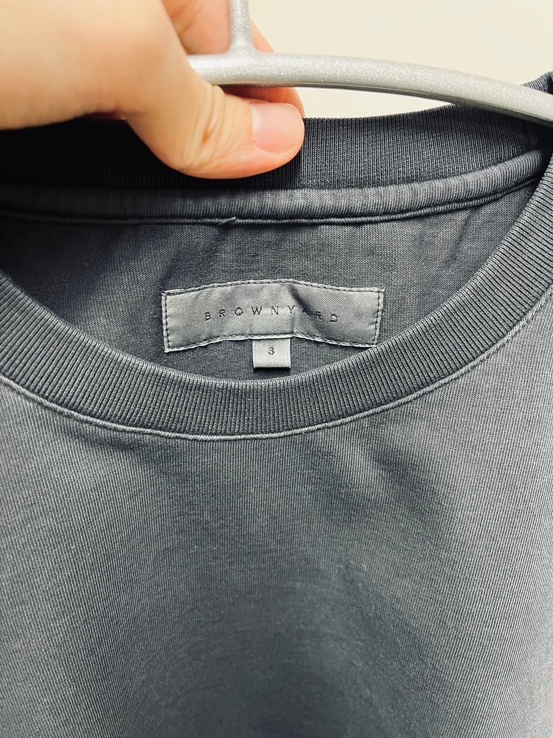 [새제품] 브라운야드 워시드 롱슬리브 Washed Black 3 상품이미지4