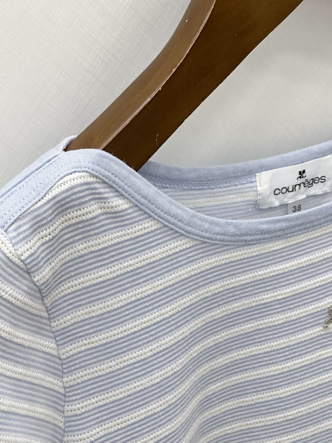 courreges / 꾸레쥬  스카이블루 스트라이프 반팔 티셔츠  상품이미지5