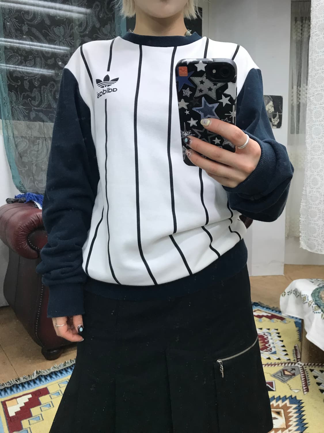 아디다스 스트라이프 백프린팅 맨투맨  상품이미지1