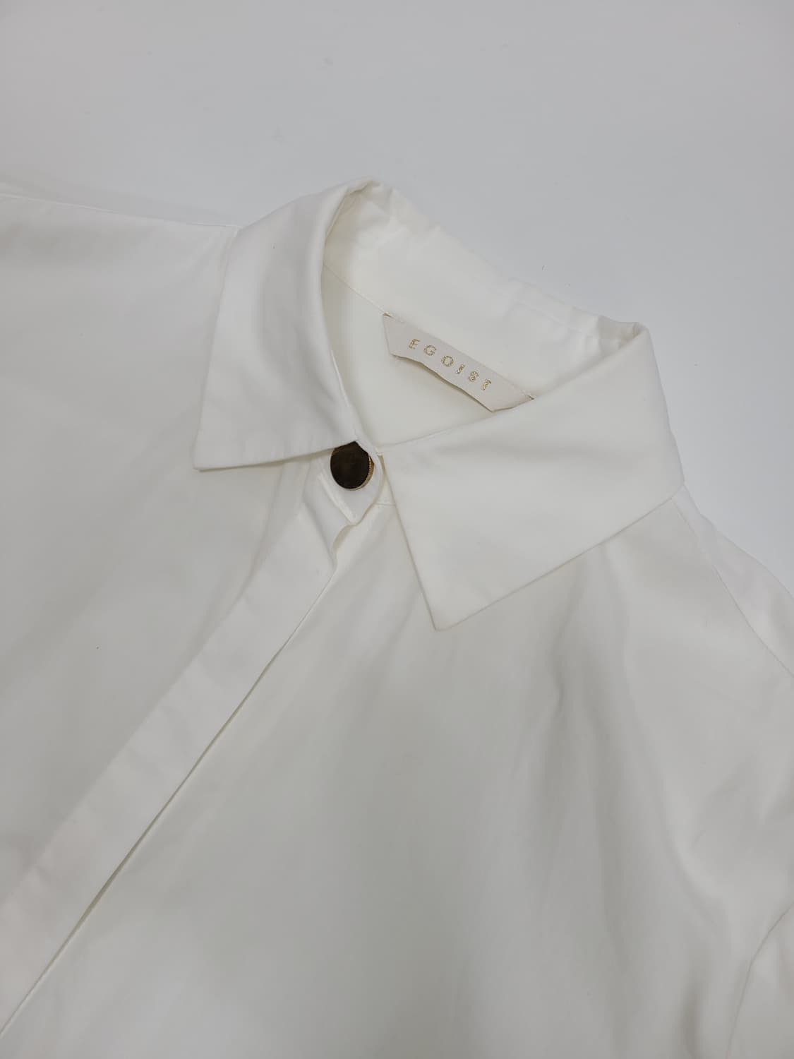 EGOIST 에고이스트 프릴 블라우스 셔츠 / 여 FREE 화이트
 상품이미지4