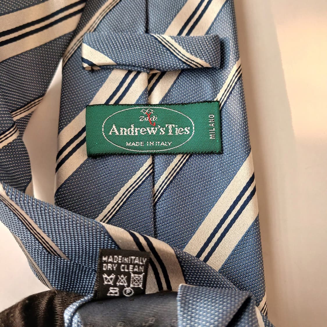 앤드류스타이 실크 스트라이프 넥타이 8.7cm A+등급 A19413
 상품이미지10