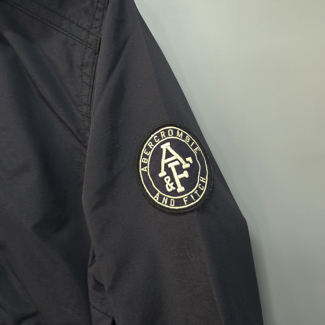 아베크롬비앤피치(Abercrombie & Fitch) 후드 바람막이 M 상품이미지2