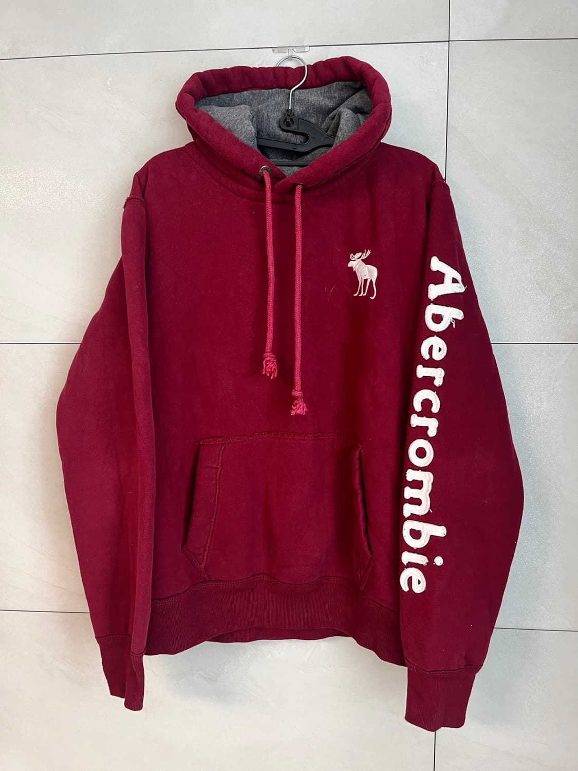 아베크롬비 화이트순록 버건디 후드티 [L] 상품이미지1