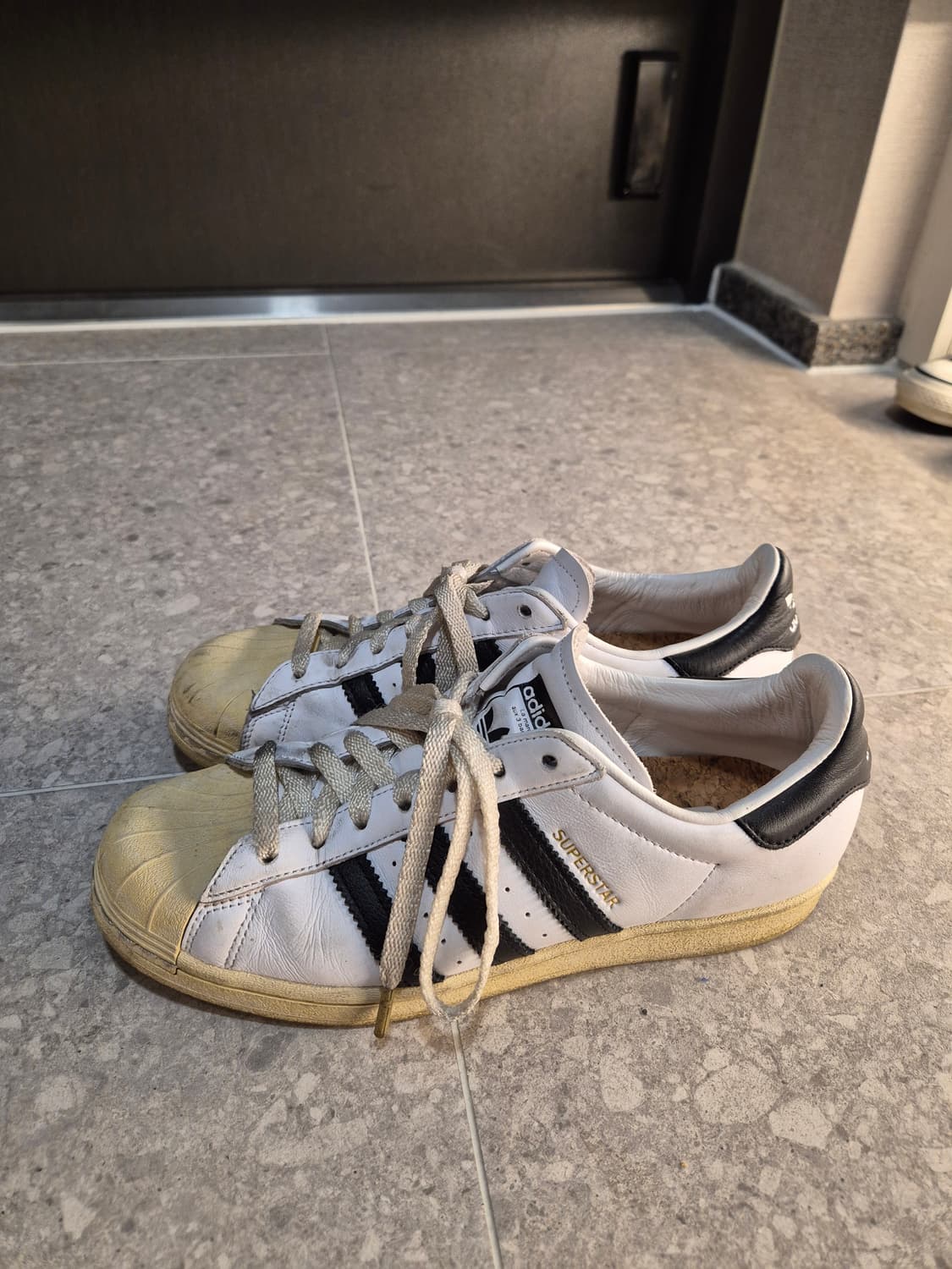 아디다스 슈퍼스타 프리미엄 (270) 상품이미지2