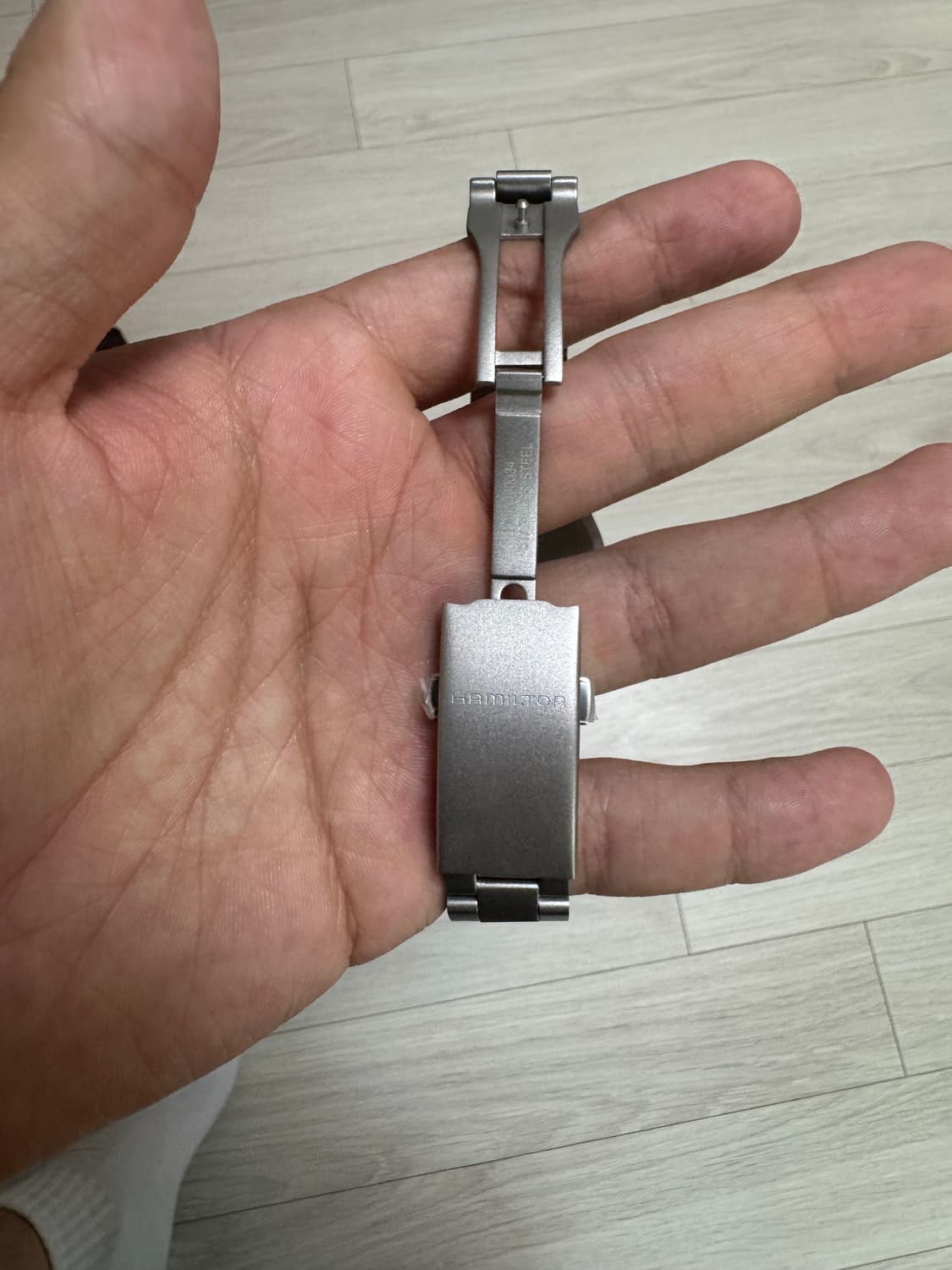 해밀턴 카키필드 33mm 쿼츠 상품이미지3