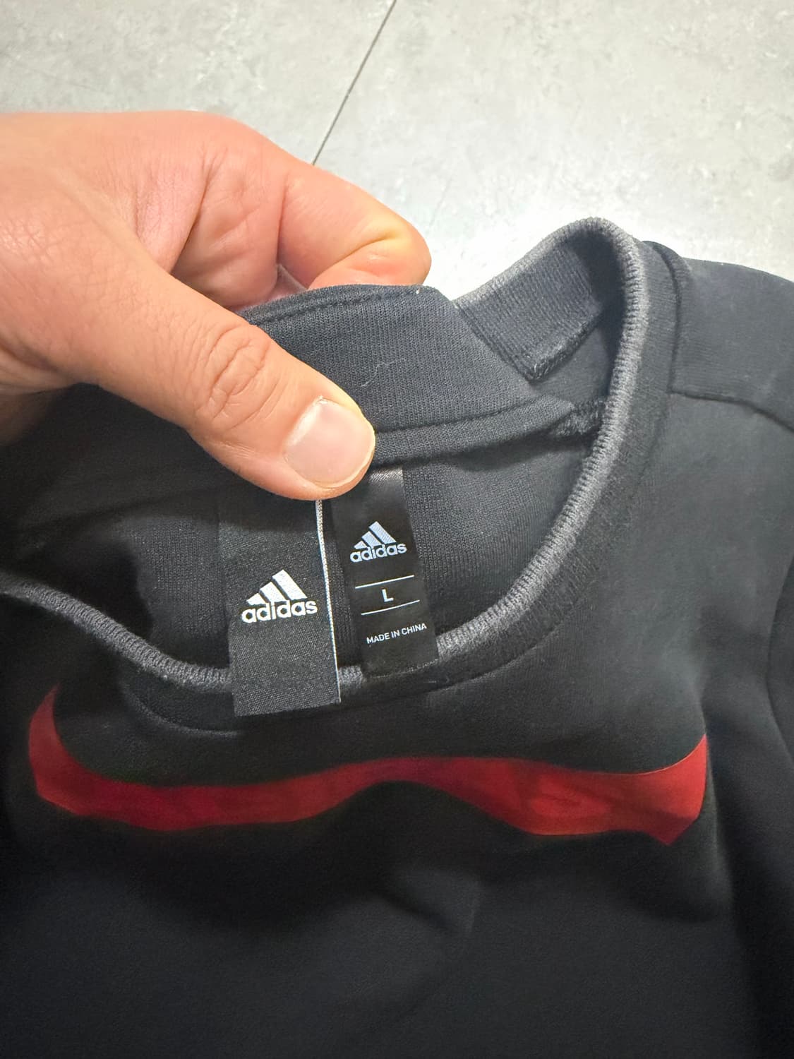 아디다스 박스 로고 스웻셔츠 100size   상품이미지3