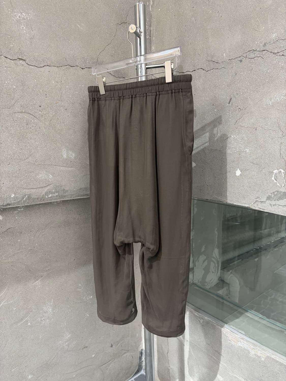 릭오웬스 실크 드로스트링 크롭 팬츠 상품이미지3