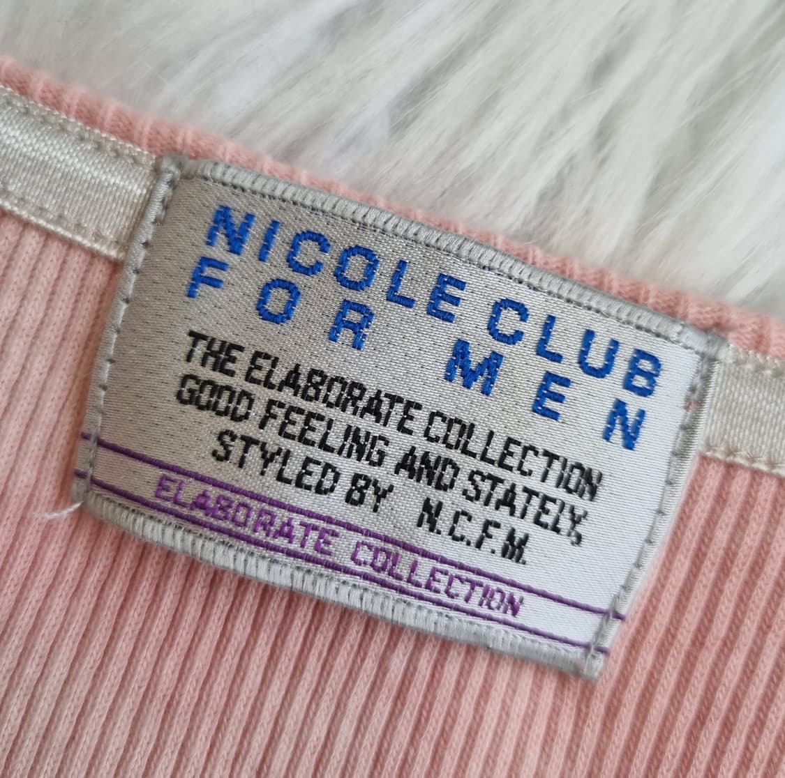 니콜 클럽 빈티지 프린트 브이넥 반팔 티셔츠 1959 상품이미지4