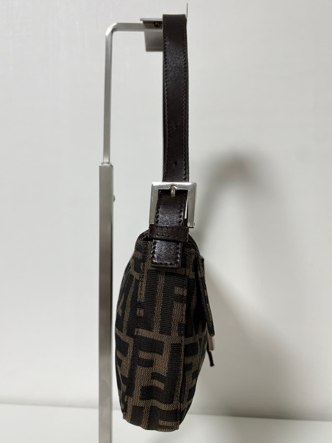 펜디 주카 바게트백  상품이미지3